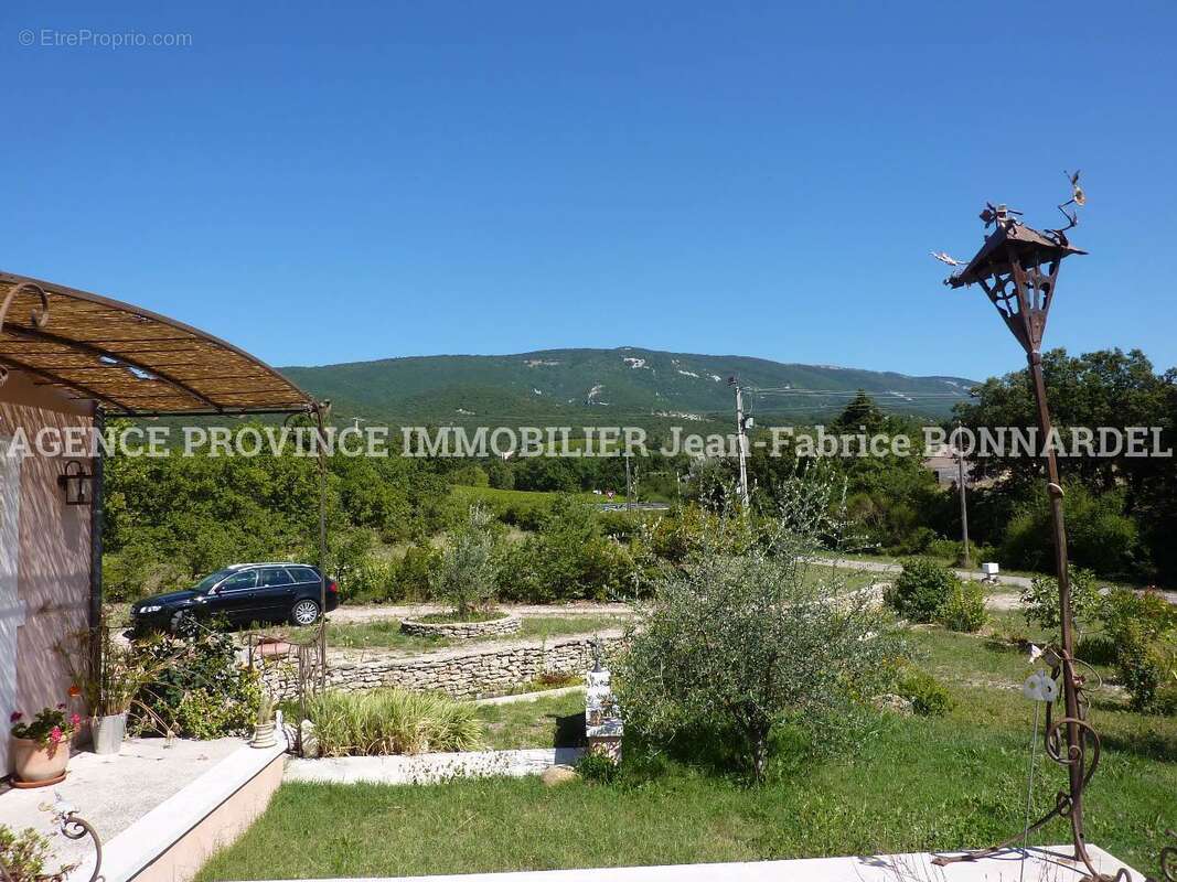 Maison 130 m² à Taulignan  - photo 16