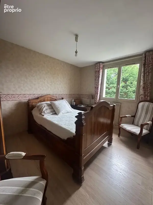 A vendre CHATELLERAULT Maison P5 de 105 m² - terrain de 450m² - photo 7