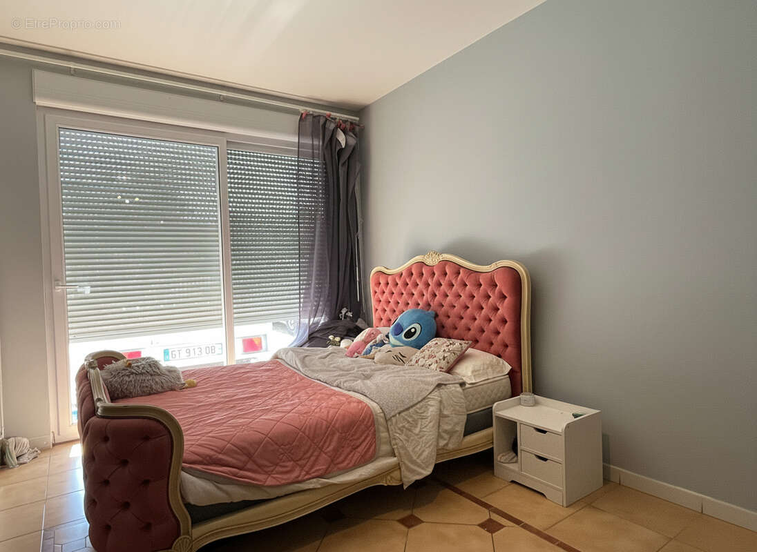 Maison de plain-pied - 6 pièces - 170 m² - Champmillon - photo 7