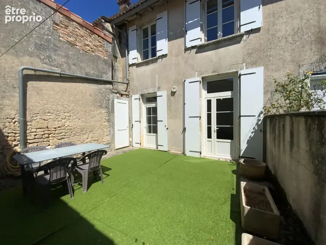 Appartement à JONZAC