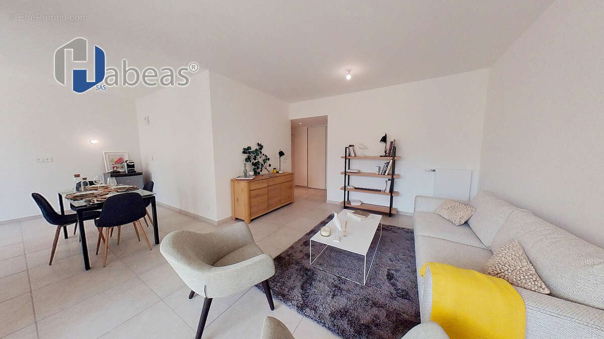 Appartement à RILLIEUX-LA-PAPE