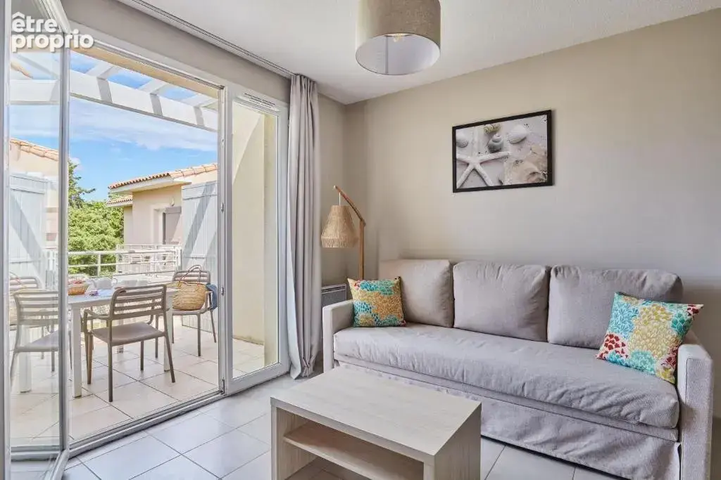 INVESTISSEMENT LOCATIF  La Londe-les-Maures  Résidence de Tourisme Odalys Les Océanides -6,13 % de rentabilité - photo 3
