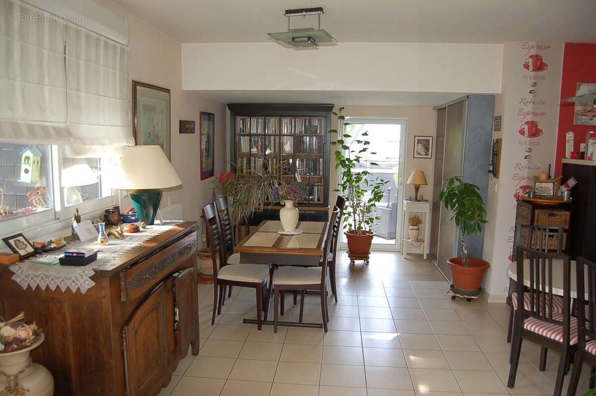 Appartement à THORIGNE-FOUILLARD