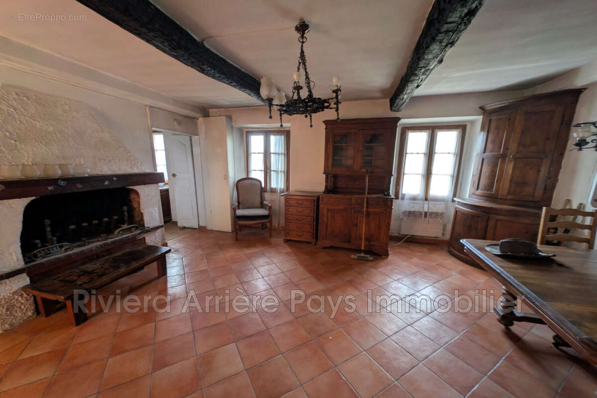 Appartement à UTELLE