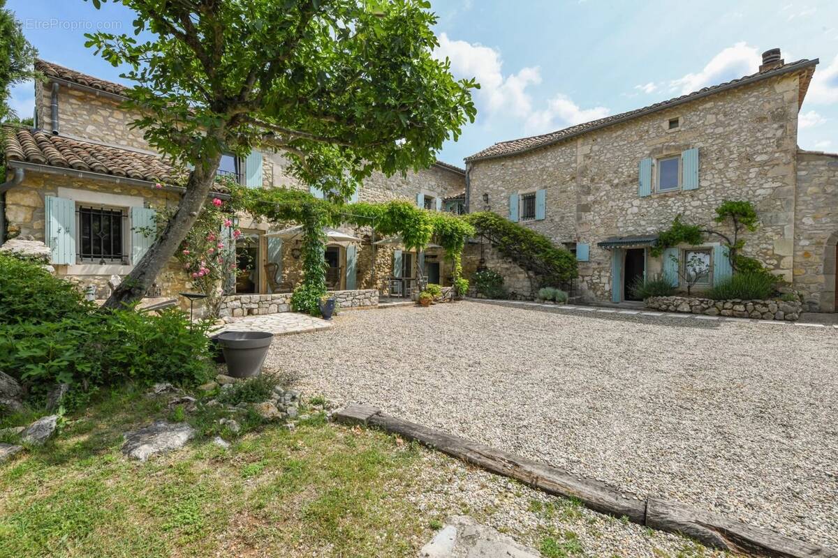Maison à UZES