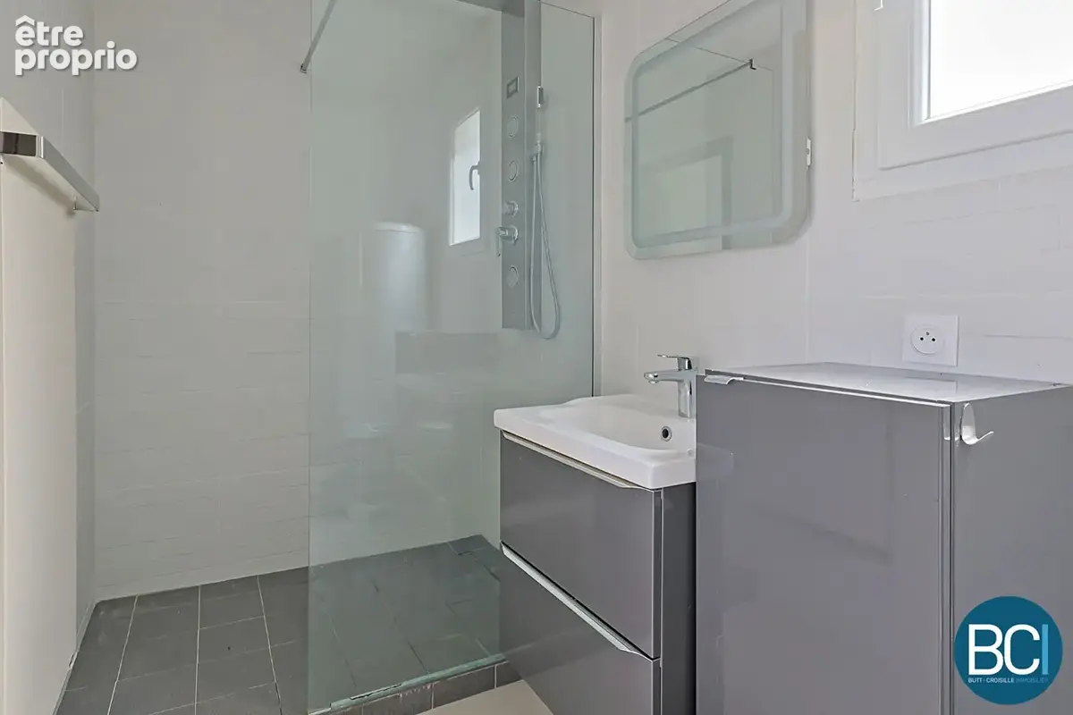 TOMBLAINE - Maison 8 pièces - 202 m2 - photo 19