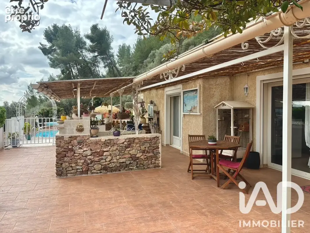Photo 1 - Maison à CUERS