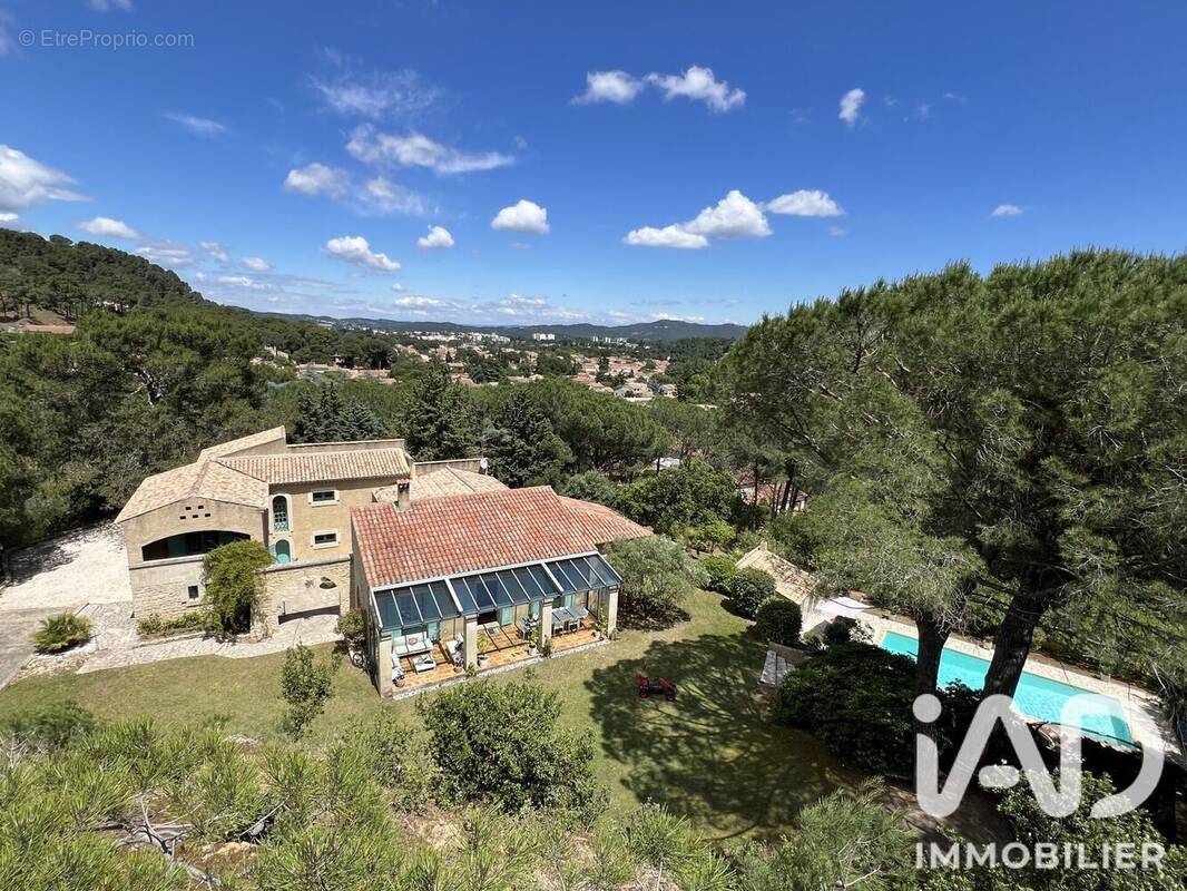 Photo 1 - Maison à BAGNOLS-SUR-CEZE