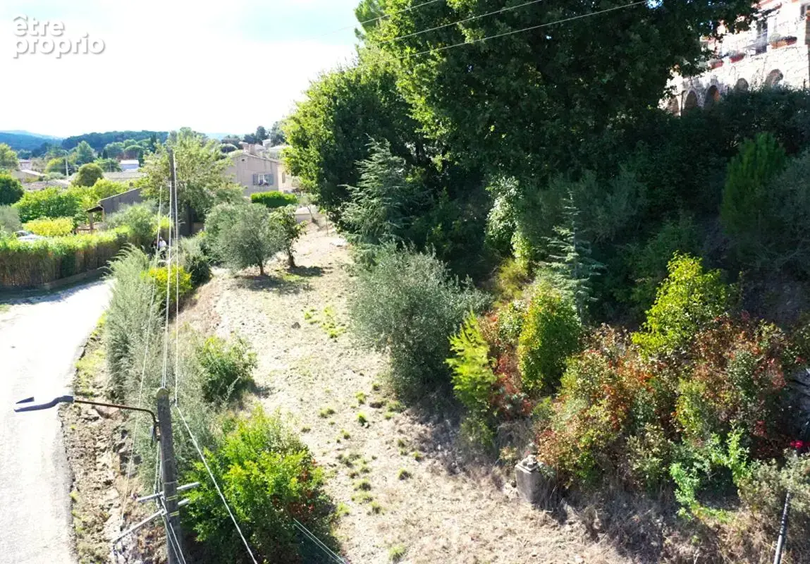 Terrain a batir gonfaron zone urbaine  uca 445m² - photo 2