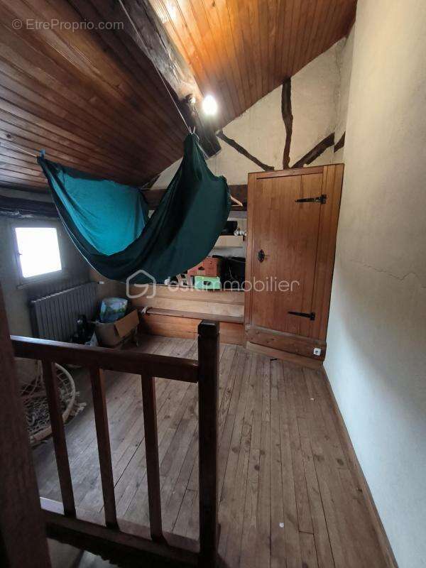 Maison à VILLENEUVE-SUR-YONNE