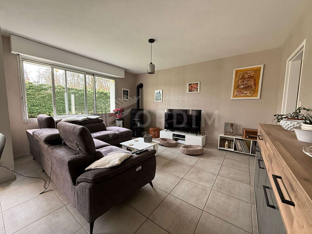 Maison à NEUVY-SUR-LOIRE