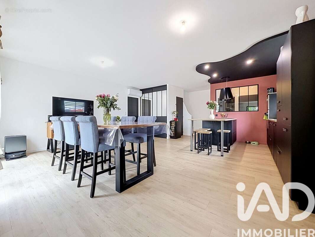 Maison 154 m² à Brehal  - photo 4
