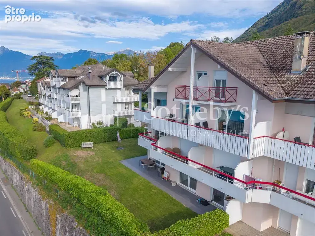St Gingolph, Un panorama exceptionnel sur le lac, à deux pas de la Suisse Appartement T5 - photo 20