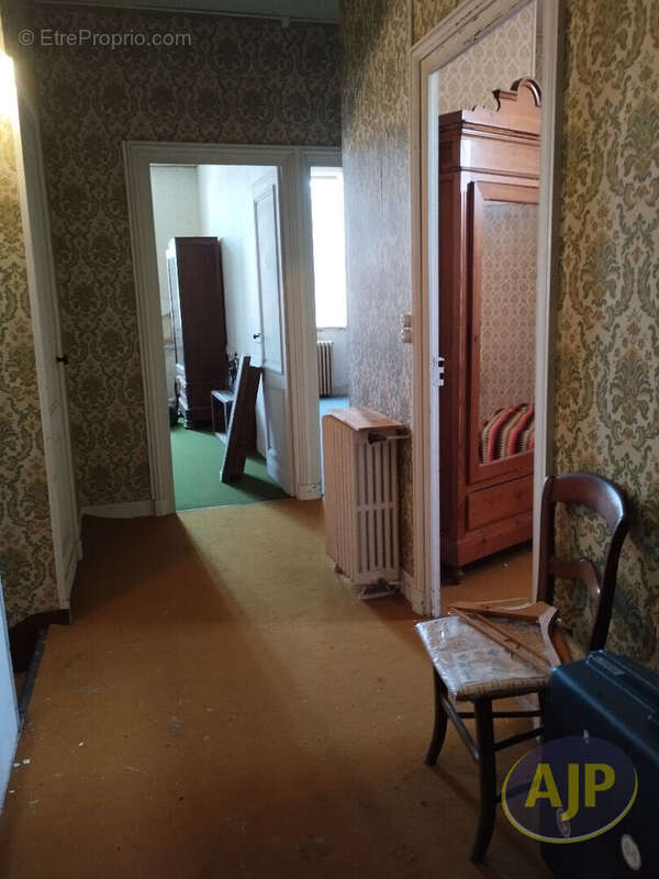 Exceptionnel, maison de 160m2 plein centre avec dépendance grange, atelier et jardin sur Cissac Médoc - photo 10