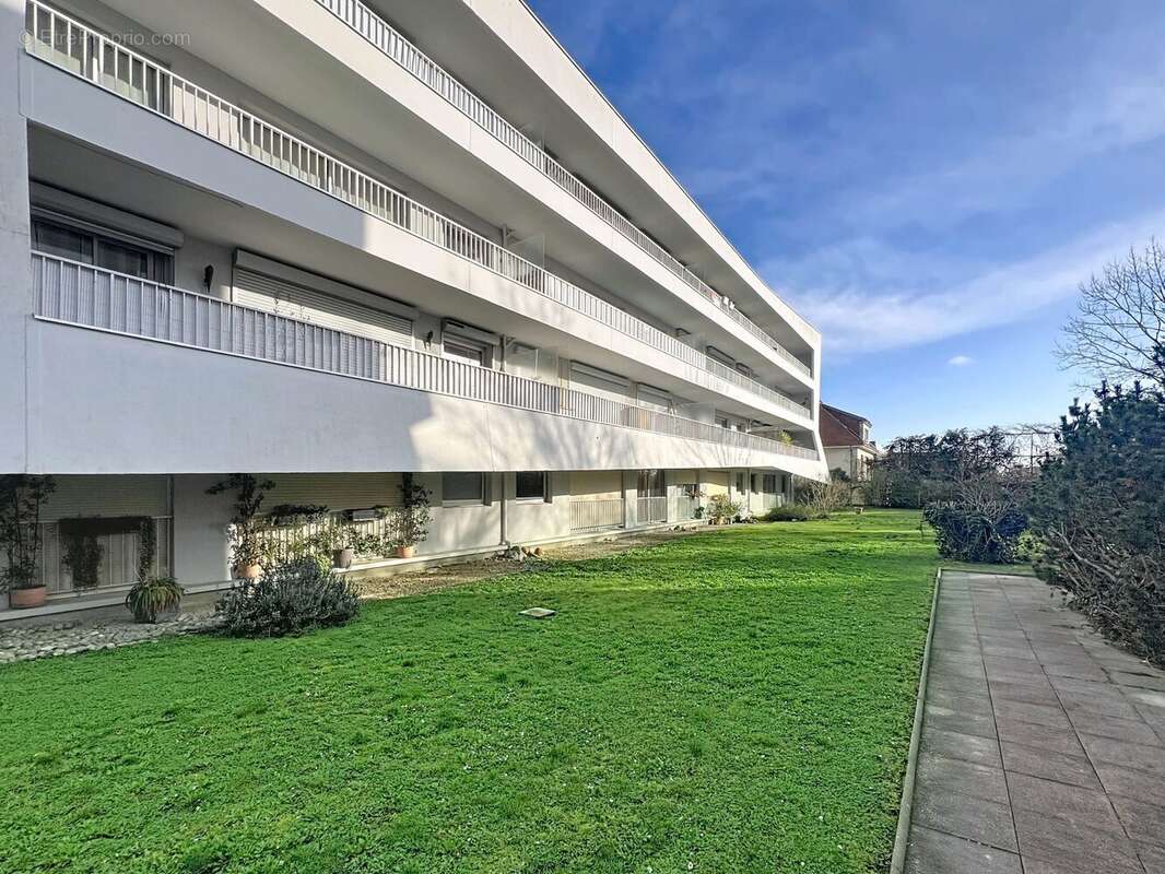 Appartement à GARCHES