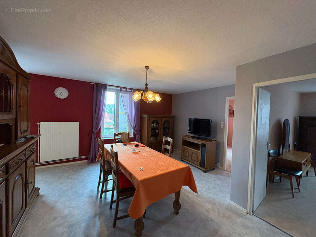 Appartement à ARS-SUR-MOSELLE
