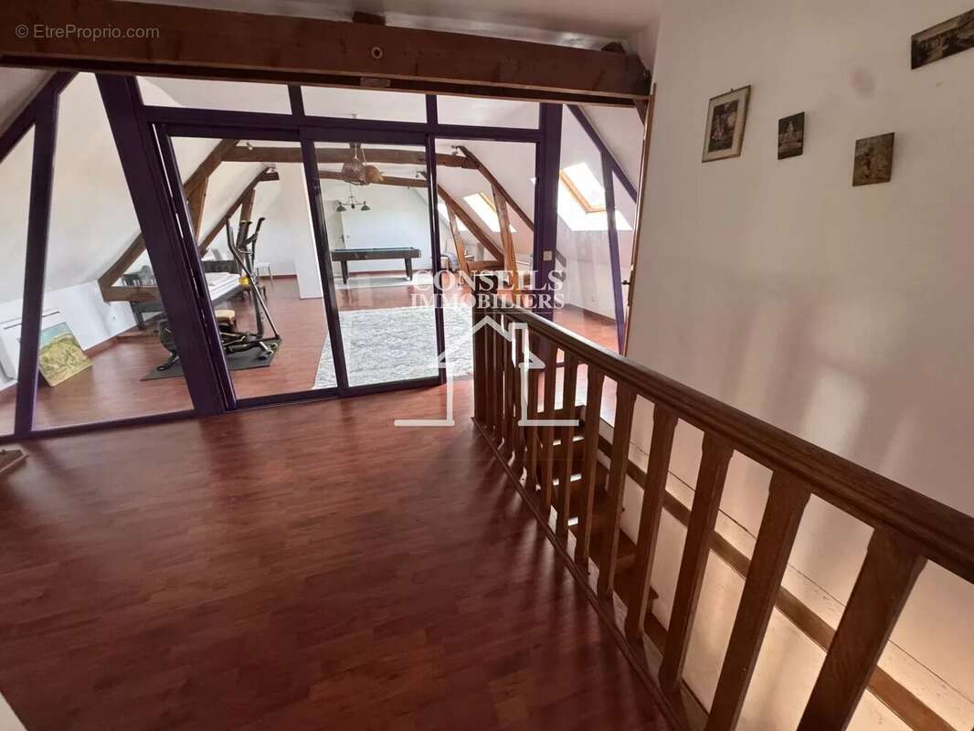 Maison à PRECY-SUR-VRIN