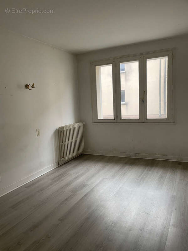 Appartement à LA FERTE-GAUCHER