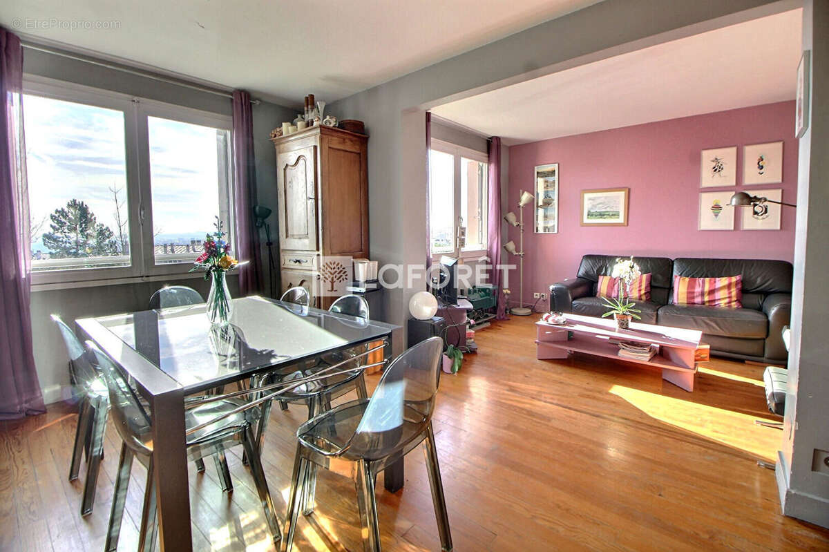 Appartement à SURESNES