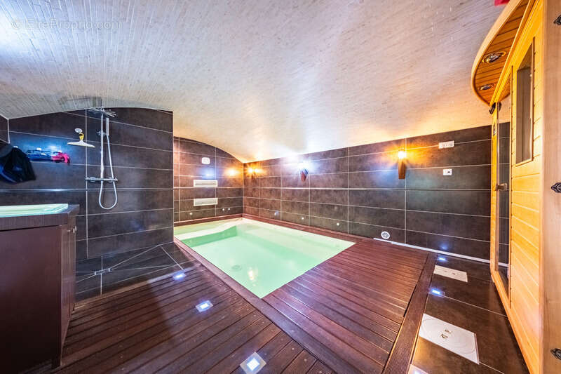 Maison à ARC-SUR-TILLE