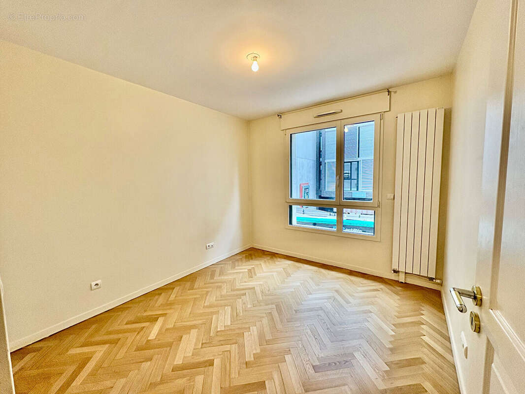 Appartement à PARIS-19E