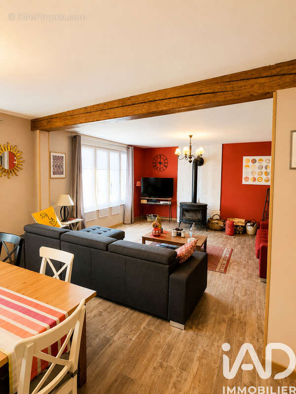 Maison 165 m² à Brevonnes  - photo 4