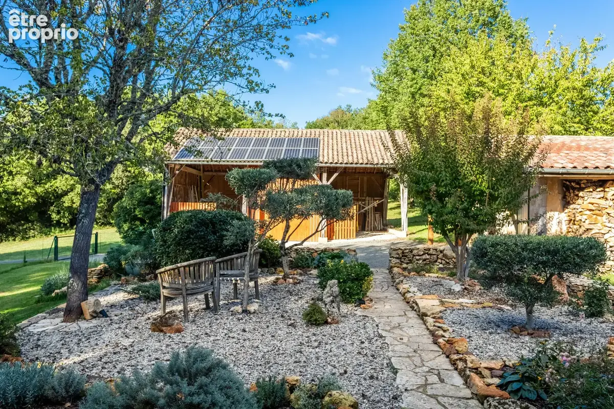 Maison de campagne avec piscine et terrain - photo 30