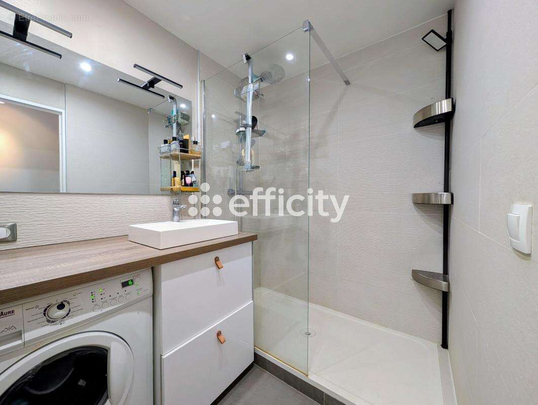 Appartement 100 m² à Enghien-Les-Bains  - photo 9