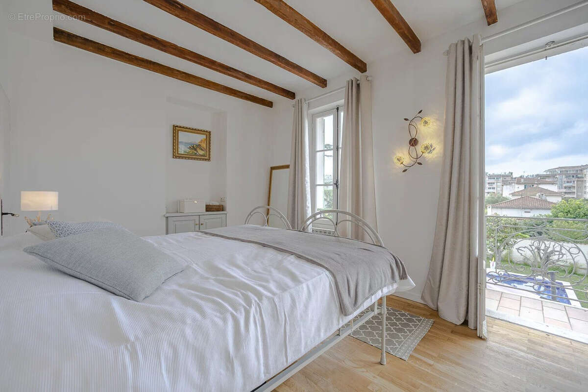 Maison 120 m² à Vallauris  - photo 8
