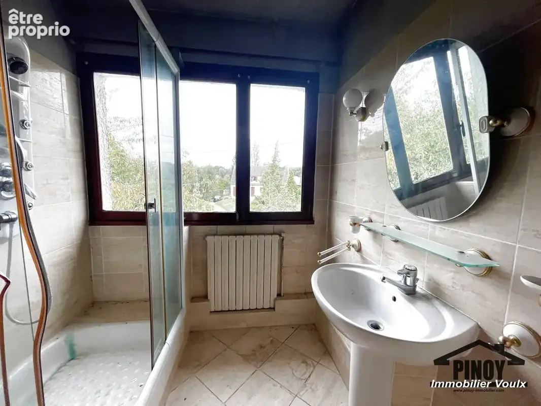 Egreville - Maison traditionnelle de 149m2 avec jardin. Beaux volumes et potentiel - photo 9