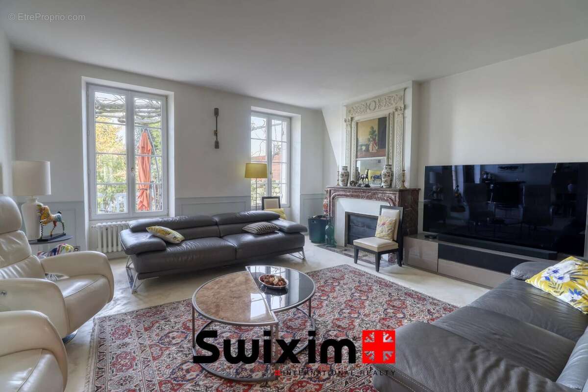 Maison à SAINT-ESTEPHE