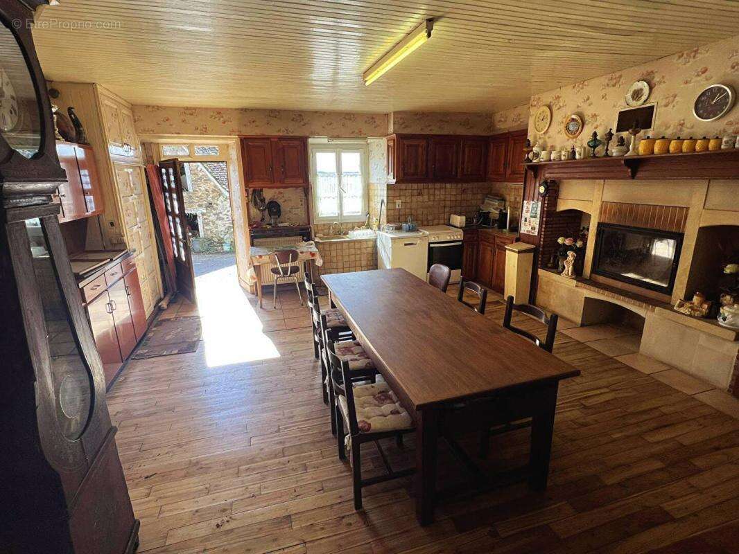 Fermette Savignac Ledrier 175 m2 - photo 3
