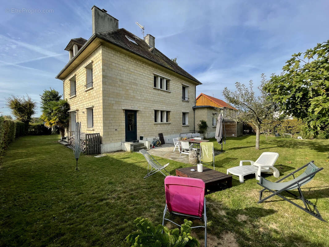 Maison à SAINT-CONTEST