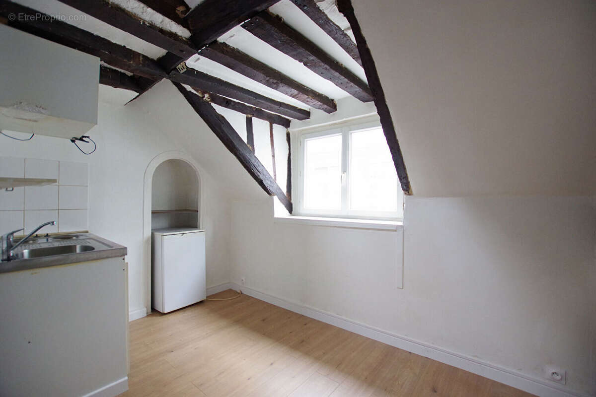 Appartement à PARIS-2E