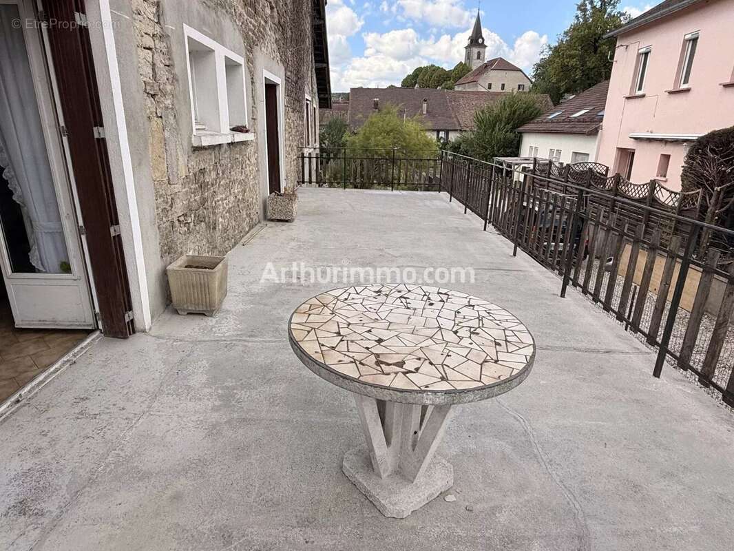 Maison 5 pieces avec grand terasse et jardin - photo 9