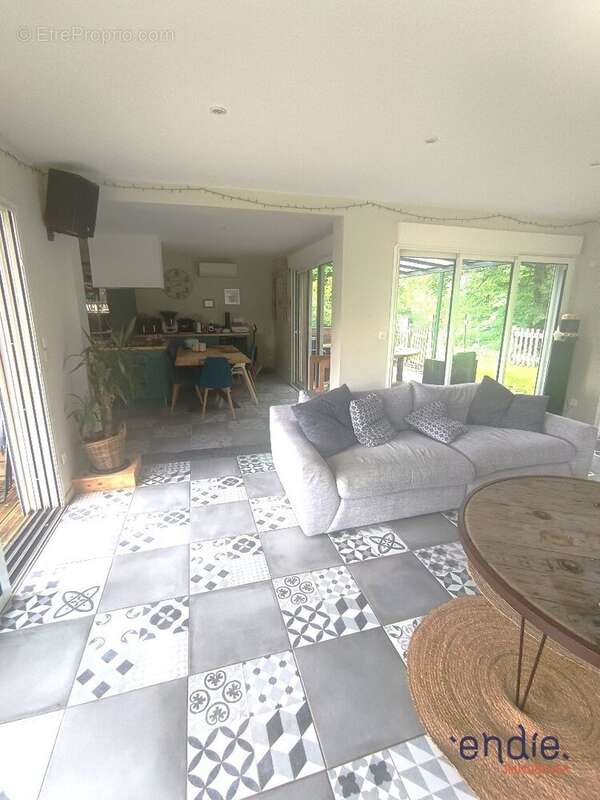 Maison à ROCHECHOUART