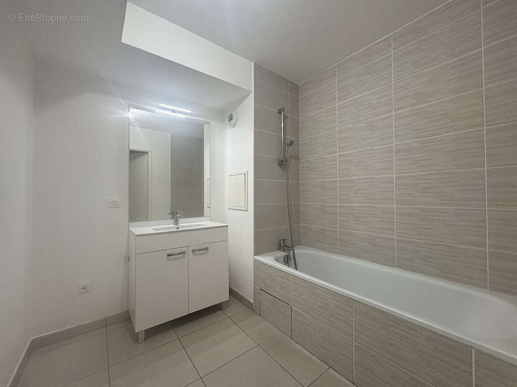 Appartement à LE PLESSIS-TREVISE