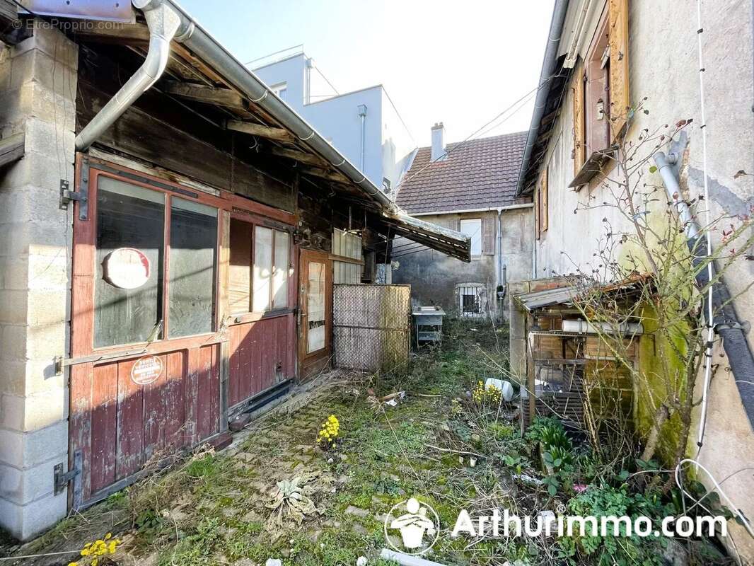 Maison à AUDINCOURT