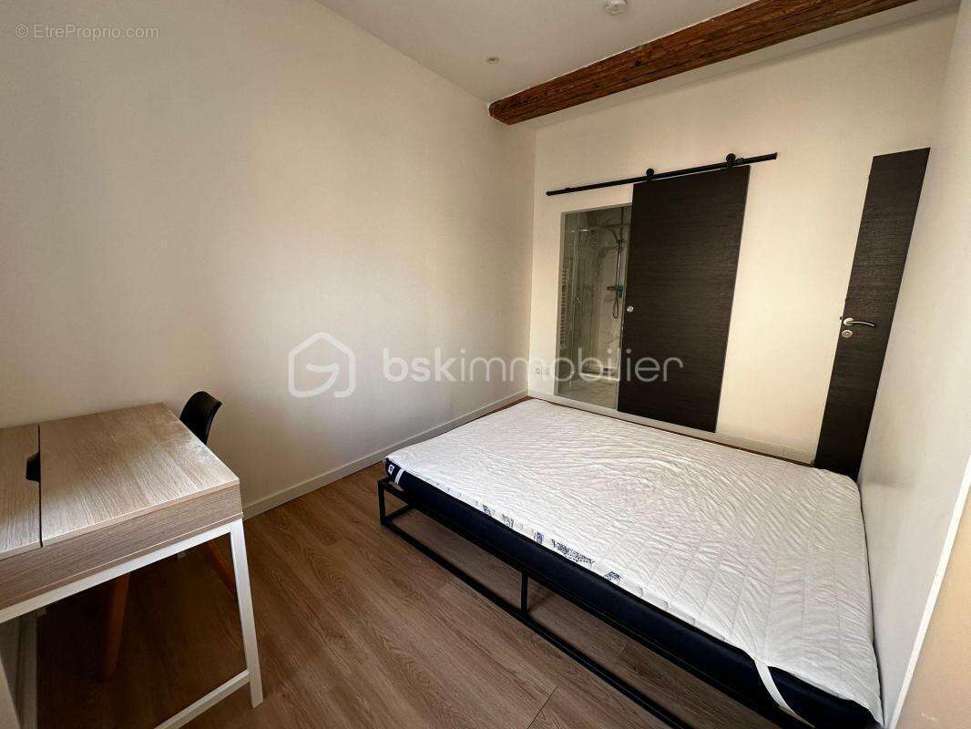 Appartement à GREZIEU-LA-VARENNE