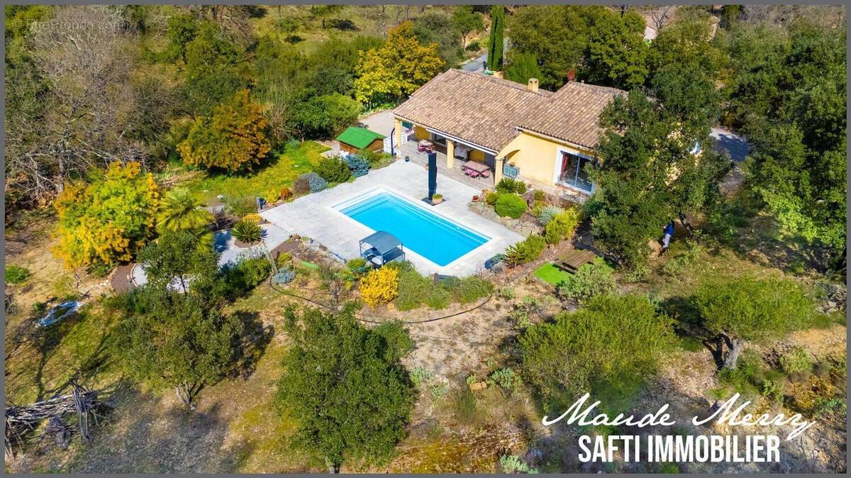 Photo 1 - Maison à LE CANNET-DES-MAURES