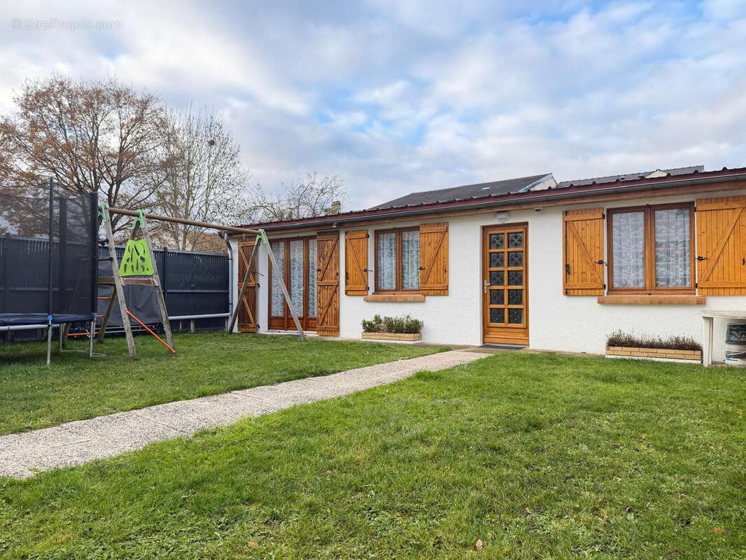 Maison à TREMBLAY-EN-FRANCE