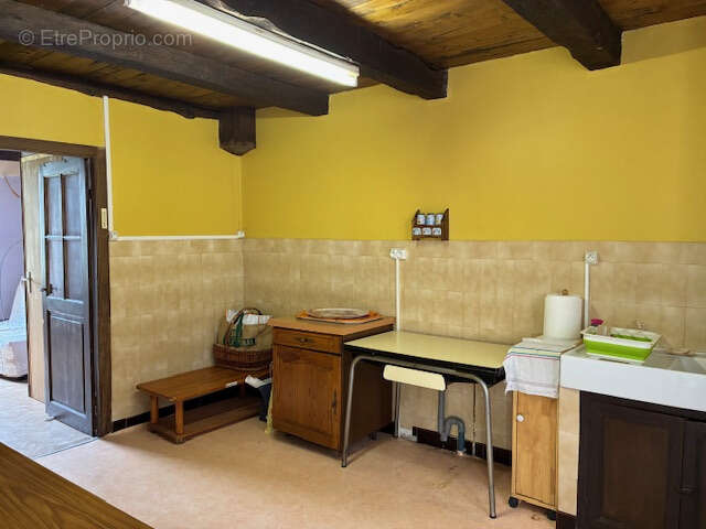 Maison à CASTELNAU-MONTRATIER