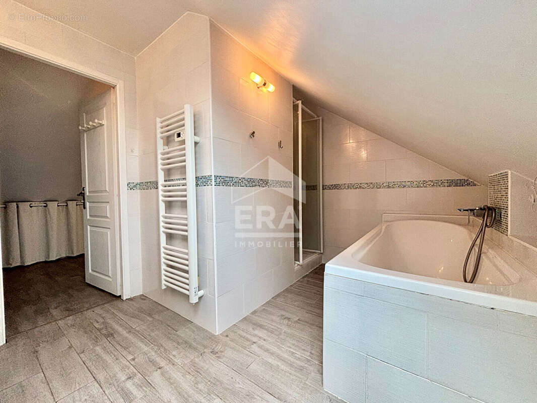 Maison à BALLANCOURT-SUR-ESSONNE