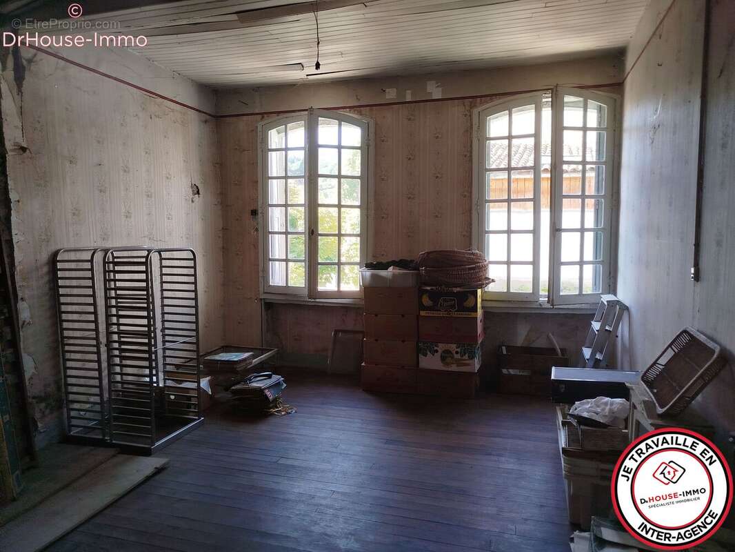 Maison à SAINTE-COLOMBE-SUR-L&#039;HERS