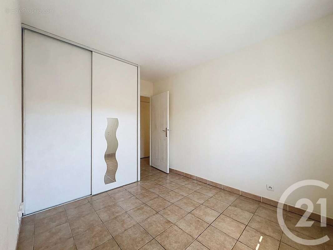 Appartement à MOUGINS