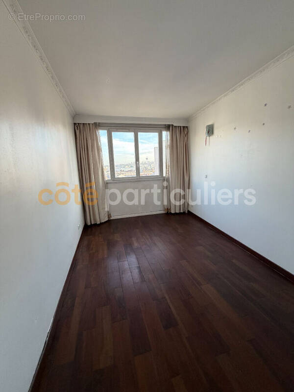 Appartement à AUBERVILLIERS