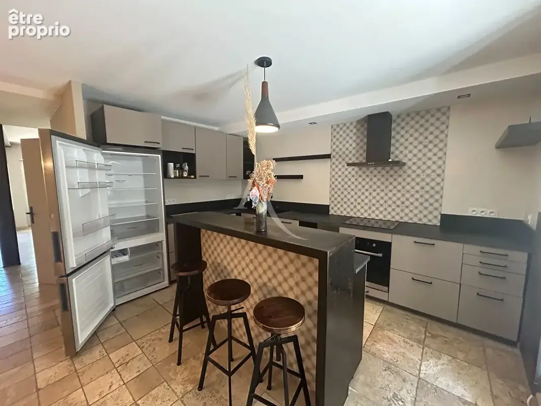 Maison rénovée au pied de la cité ? extérieur sans vis-à-vis et vue exceptionnelle - photo 4