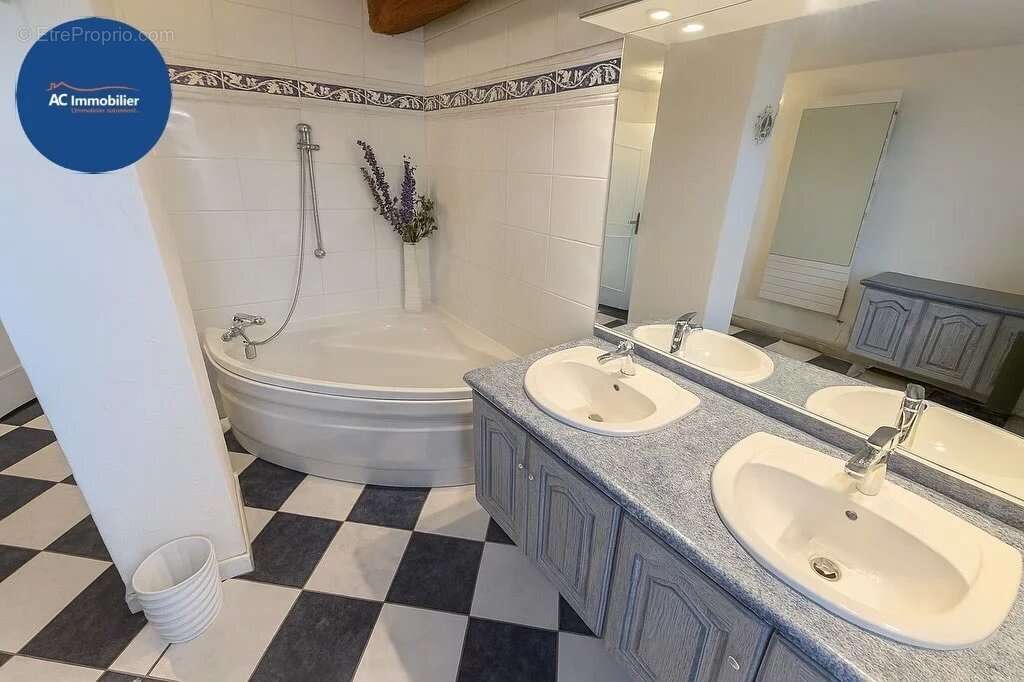 Maison à CROUY-SUR-OURCQ