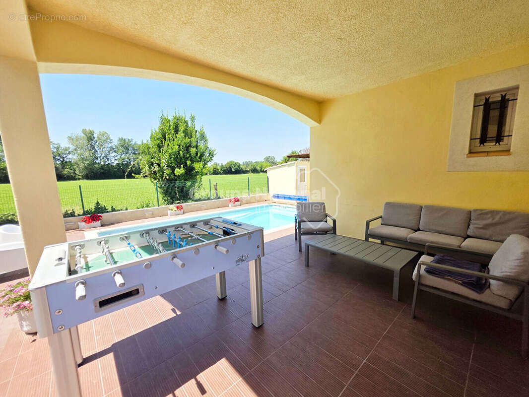 Superbe maison 5 pièces avec piscine à Istres, Village d'Entressen - photo 18