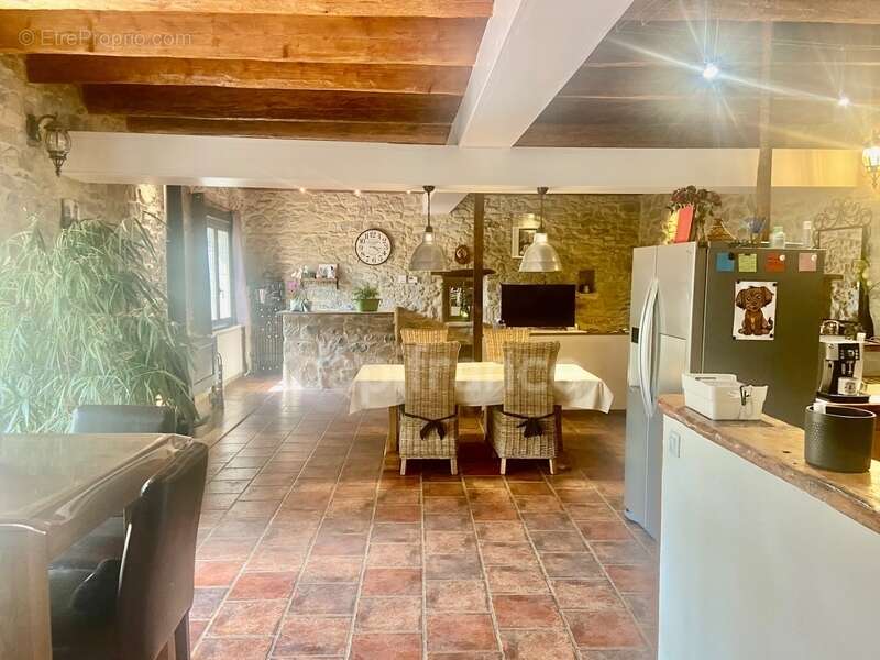 Mas avec piscine à vendre à MOULEZAN (30) - photo 2